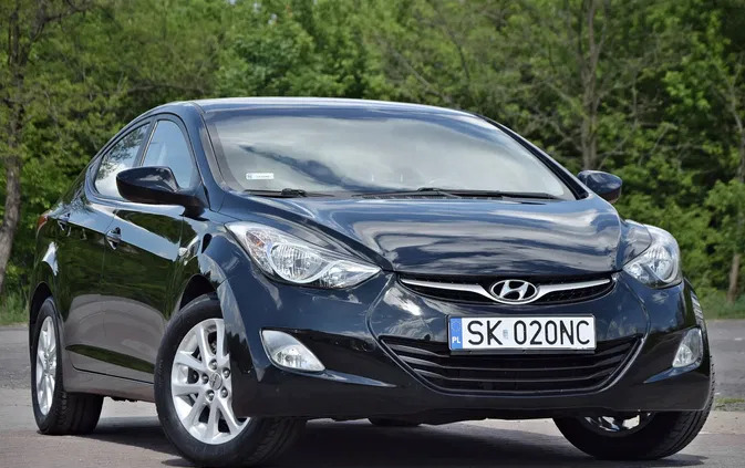 śląskie Hyundai Elantra cena 29900 przebieg: 142000, rok produkcji 2011 z Węgorzewo